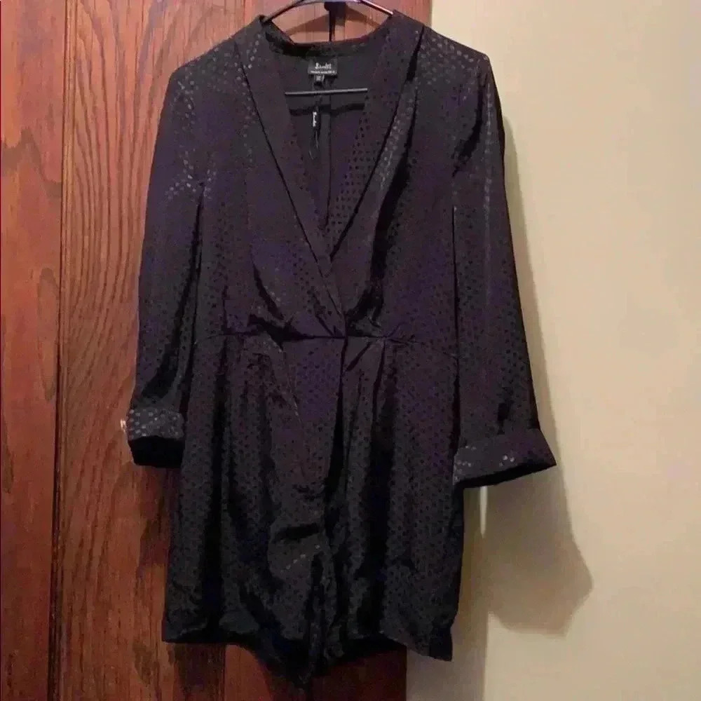 Bardot women’s long sleeves jumper.